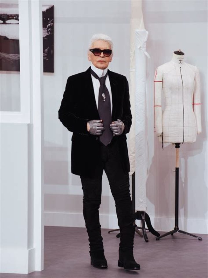 Legendary Fashion Designer Karl Lagerfeld Dies In Paris At 85 Years Old
