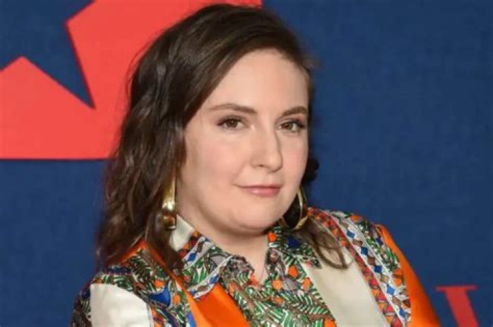 Lena Dunham Says She Wrestled With The Coronavirus In March