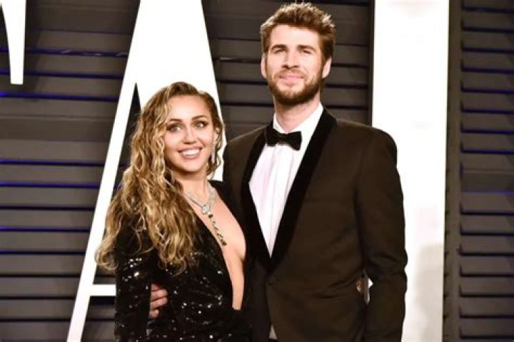 Liam Hemsworth Reportedly Still Loves Miley Cyrus – Source Explains Why He Filed For Divorce Anyway!