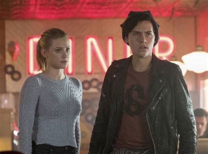 Lili Reinhart And Cole Sprouse Address Those Breakup Rumors