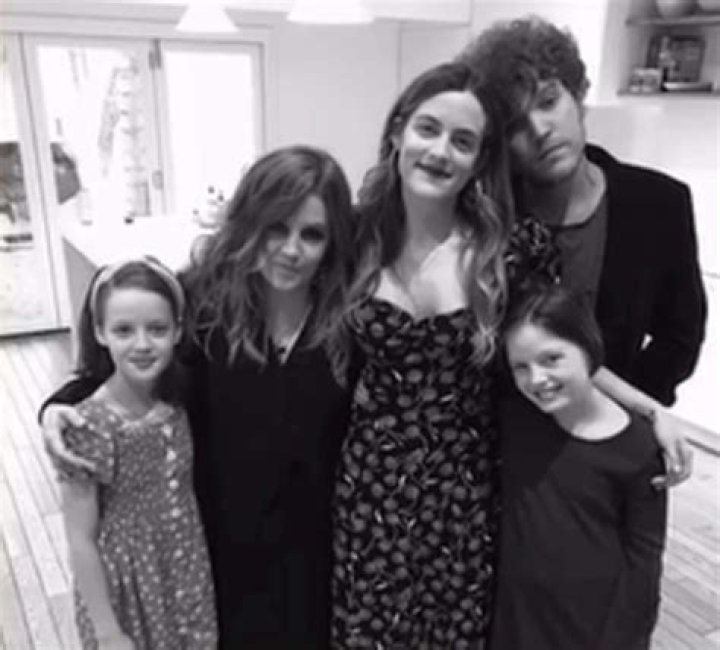 Lisa Marie Presley Wrote A Passionate Article Recognizing ‘National Grief Awareness Day’