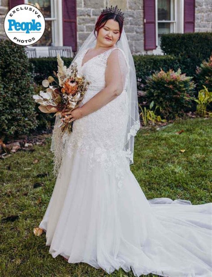 Lisa Vanderpump Flies In To Attend Jax And Brittany’s Wedding After All Following Mother’s Passing