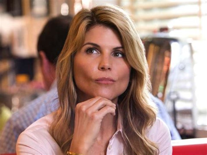 Lori Loughlin Will Serve 2 Months Behind Bars For Her Involvement In College Admissions Scandal