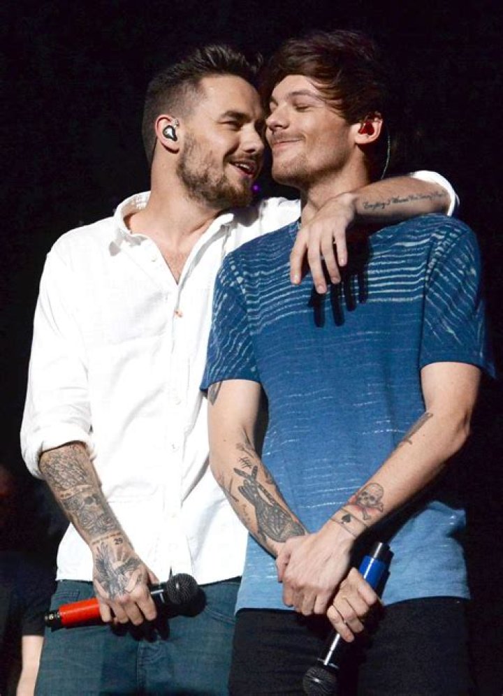 Louis Tomlinson And Liam Payne Spotted Out Together This Weekend – One Direction Reunion?