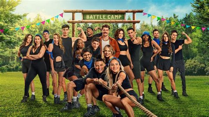 Machine Gun Kelly Solidifies Career As Actor After Tommy Lee Portrayal In Netflix’s ‘The Dirt’