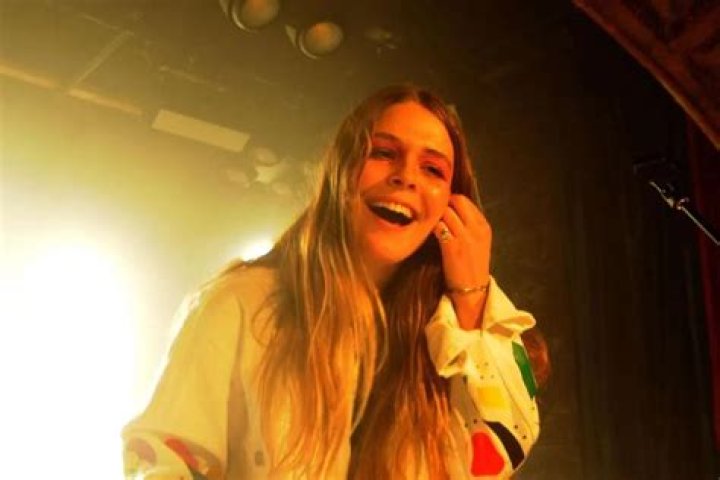 Maggie Rogers Takes To Her Social Media To Call Out Cat-Callers At Her Show