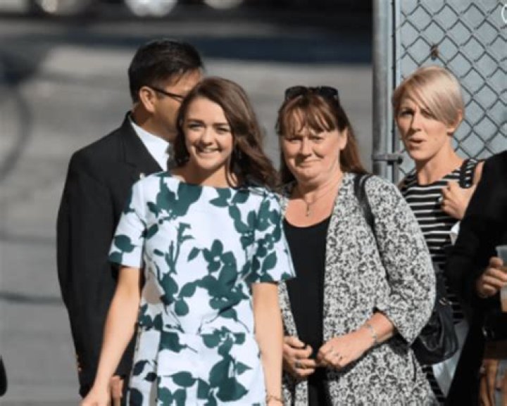 Maisie William Said Her Father’s Vile Behavior Contributed To A Difficult Upbringing