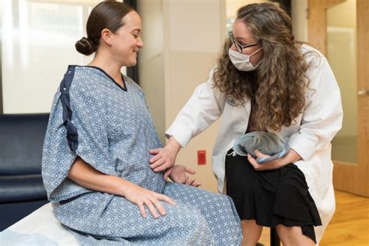 Mandy Moore Is Pregnant And Has Spoken Up About Canceling Tour Dates Due To Certain Fears