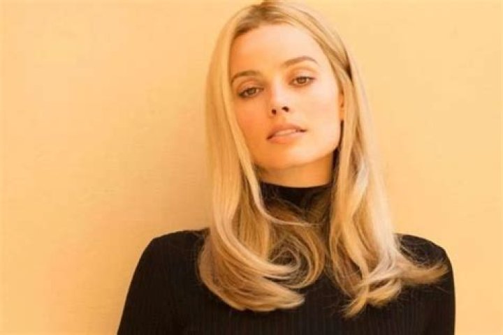 Margot Robbie Reveals The Unique Way She Prepared For Her Role In Bombshell