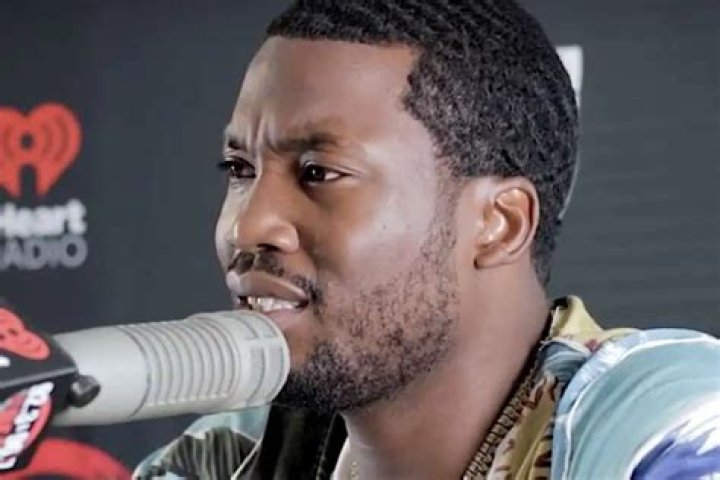 Meek Mill Addresses Fan Backlash To His Nicki Minaj Pregnancy Tweet – Tells Them To ‘Get In Their Body’ And ‘Chill’