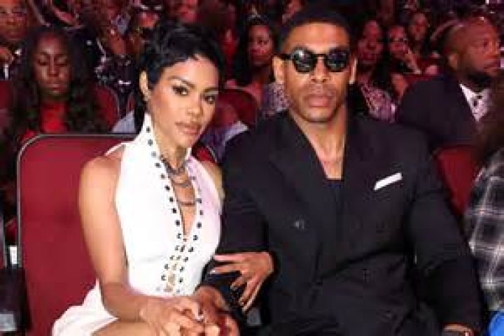 Meek Mill Gushes Over Kourtney Kardashian’s Booty Online – Fans Warn Him: ‘Don’t Do It. Close Your Eyes And Walk Away!’