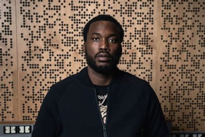 Meek Mill Had A Problem With Karen Civil – See Their Exchange Of Words