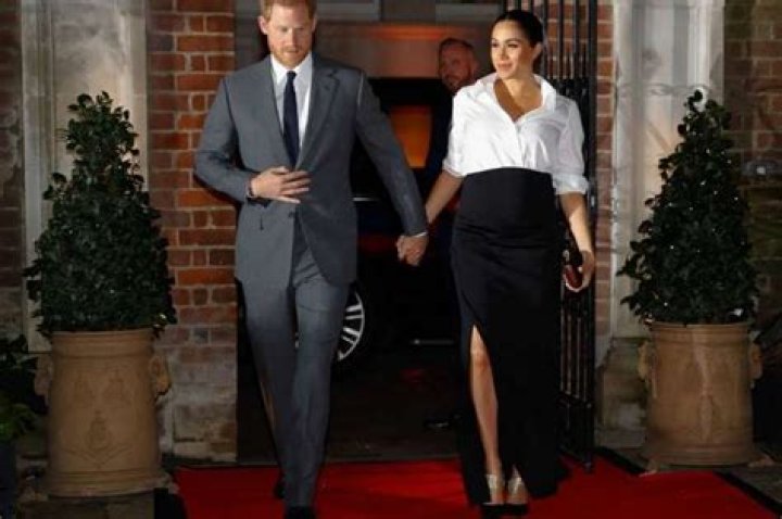 Meghan Markle Finally Breaks Silence On Family Drama – Writes Heartbreaking Letter To Her Father Begging Him To Stop Lying!