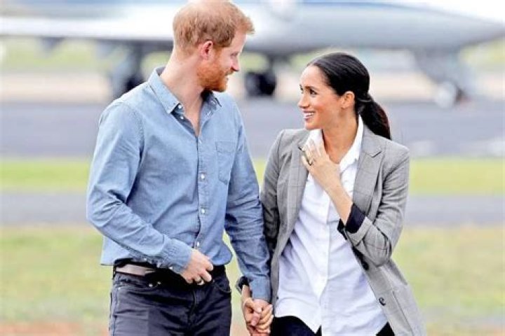 Meghan Markle Is In Labor — Buckingham Palace Confirms Royal Baby Watch Has Begun!