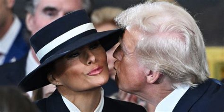 Melania Trump’s Big Toothy Smile During Public Appearance Fuels Wild Theory That Donald Trump Was Using A FLOTUS Body Double – ‘#FakeMelania!’