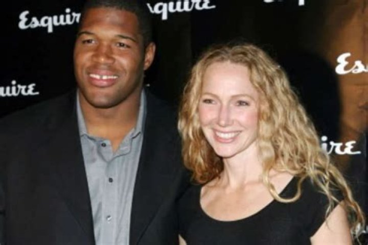 Michael Strahan Sues For Custody Of Kids After Accusing Ex-Wife Of Abuse