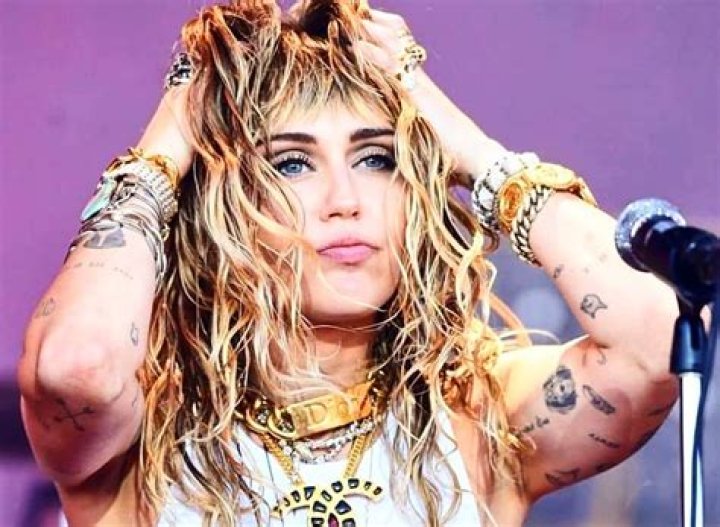 Miley Cyrus Is Slammed For Sharing This Sizzling Photo As Drama With Liam Hemsworth And Kaitlynn Carter Heats On