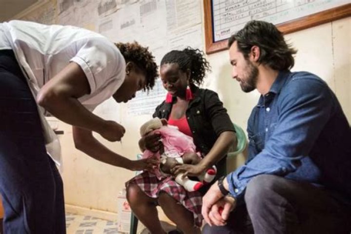 Milo Ventimiglia Visits A Vaccination Clinic In Kenya For Red Nose Day