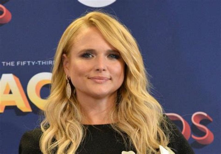 Miranda Lambert Gets Into A Heated Argument With Couple In Nashville, Reportedly Dumps A Salad Over The Wife’s Head