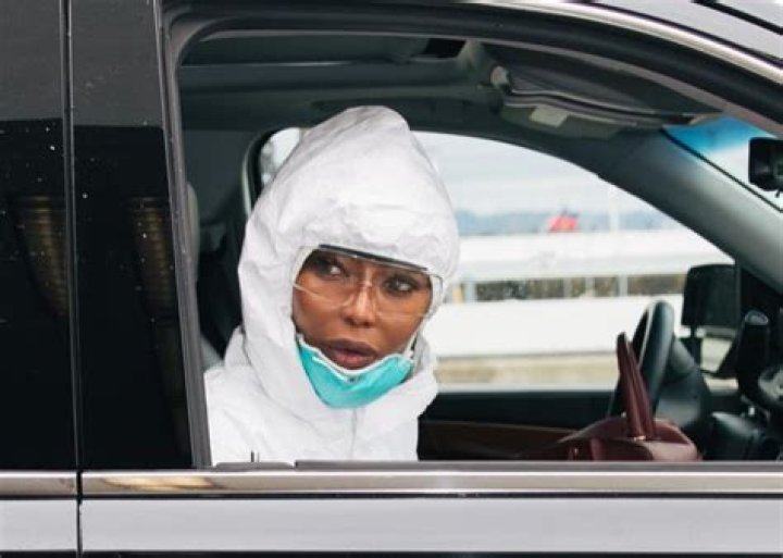 Naomi Campbell Wears Full Hazmat Suit To Airport Due To Coronavirus Threat