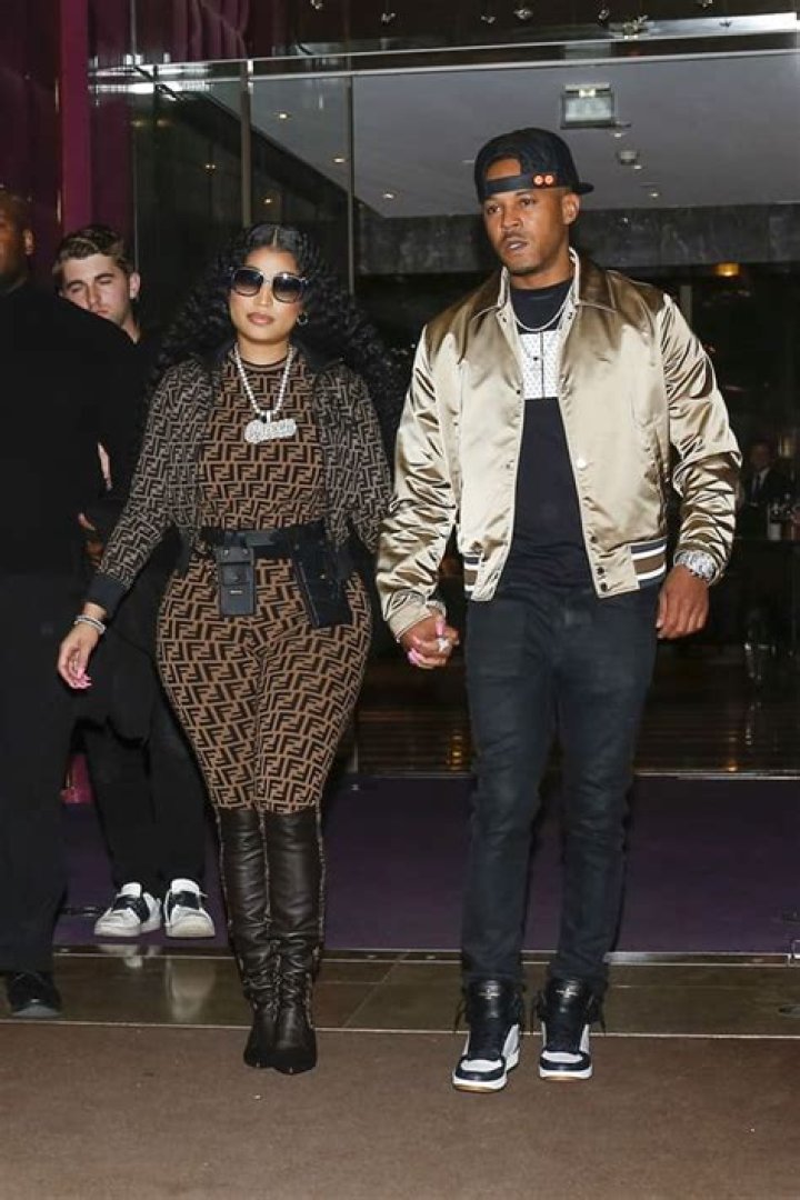 Nicki Minaj And Kenneth Petty Were Spotted Holding Hands During A Romantic Date Night In Paris