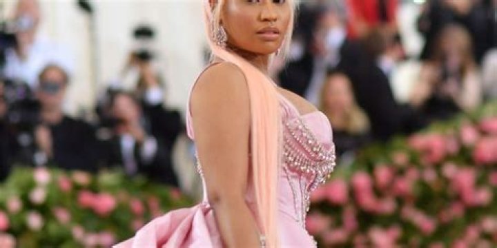 Nicki Minaj Brings Gospel Singer Tasha Cobbs Leonard On Her Queen Radio And People Say She’s Becoming Like Kanye West