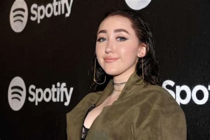 Noah Cyrus And Tana Mongeau Crush Short-Lived Feud On Social Media