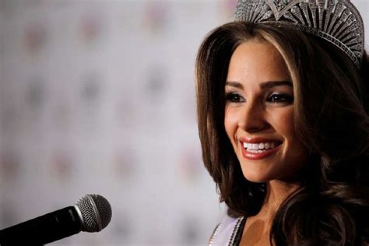 Olivia Culpo Gets Real On Social Media – Hopes To Show That Not All Is What It Seems Online