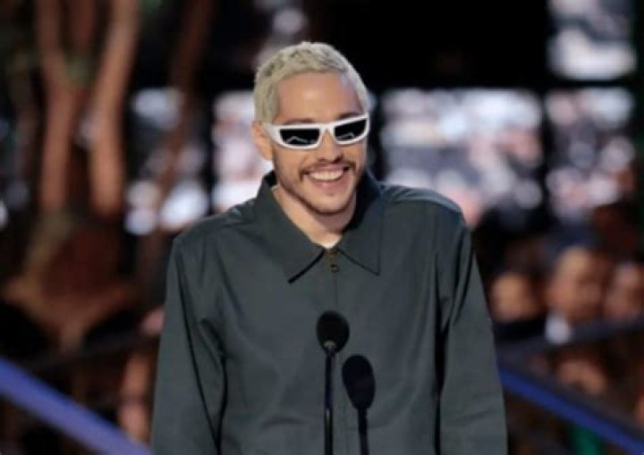 On Monday, Pete Davidson Showed Up To The 2022 Emmys Unexpectedly, Dressed In A Standard Grey Dickies Suit