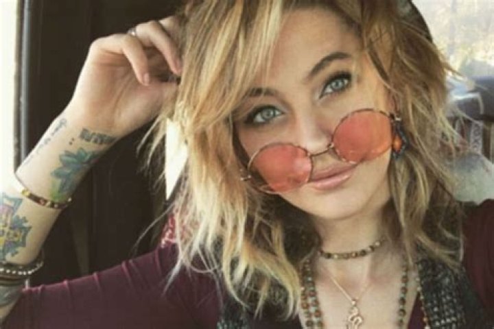 Paris Jackson: Troll Says Dad Michael Would Be ‘Ashamed’ Of Her For Using Drugs – Check Out Her Response!