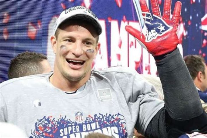 Patriots’ Rob Gronkowski Announces Retirement At Age 29 After Months Of Speculation