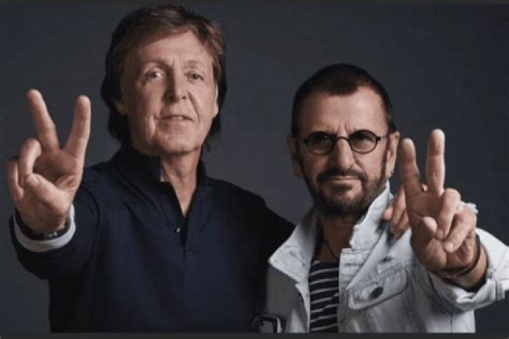 Paul McCartney ,Ringo Starr And Their Wifes Had A Wonderful Get Together Meal