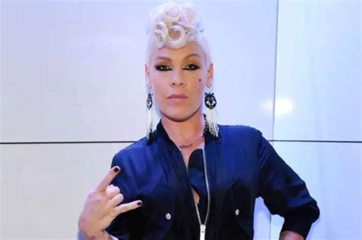 Pink Looks Back On All Her Health Struggles In 2020 After Also Breaking Her Ankle!