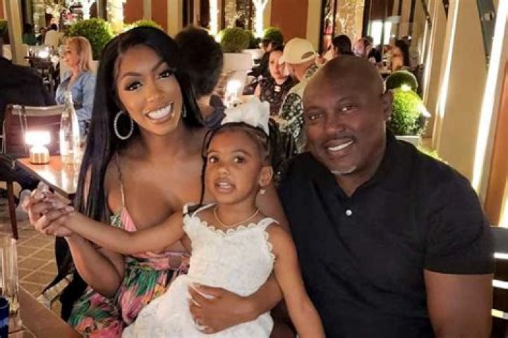 Porsha Williams’ Latest Photo Featuring Pilar Jhena Has Fans In Awe