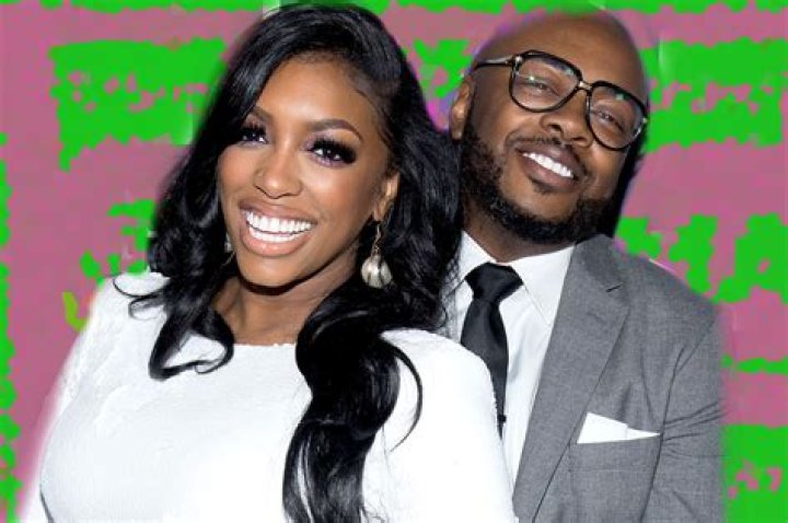Porsha Williams Makes Fans Happy Wearing Her Engagement Ring Again – She Shows Off Her Curves In A Nude Skin-Tight Dress
