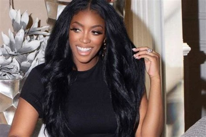 Porsha Williams Shows Off Her Holiday Decorations And And Her House Is A True Winter Wonderland