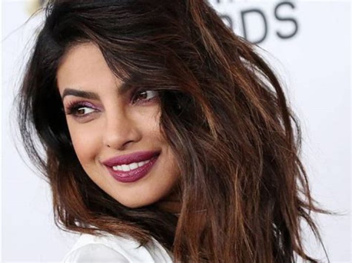 Priyanka Chopra Opens Up About Her Quarantine Interests – Cocktails, Hosting Brunches And Learning Instruments!