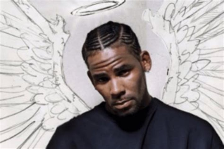 R. Kelly Accused Of Being Sex-Trafficking, Cult Leader — DHS, IRS, And FBI Reportedly Investigating