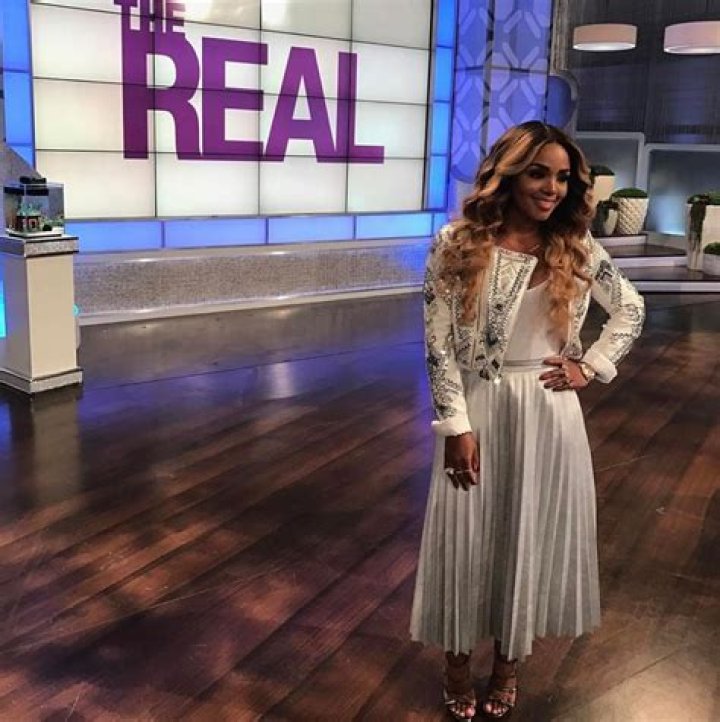 Rasheeda Frost Impresses Her Fans With A Pink Money Set At Pressed Boutique – See The Video