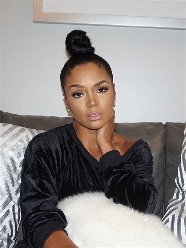 Rasheeda Frost Looks Gorgeous During A Chill Night With Kirk At Frost Bistro