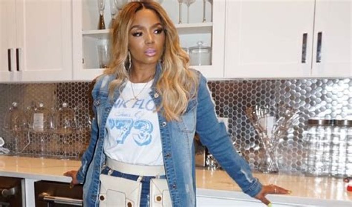 Rasheeda Frost Looks Gorgeous In This Black And White Outfit – See Her Clip