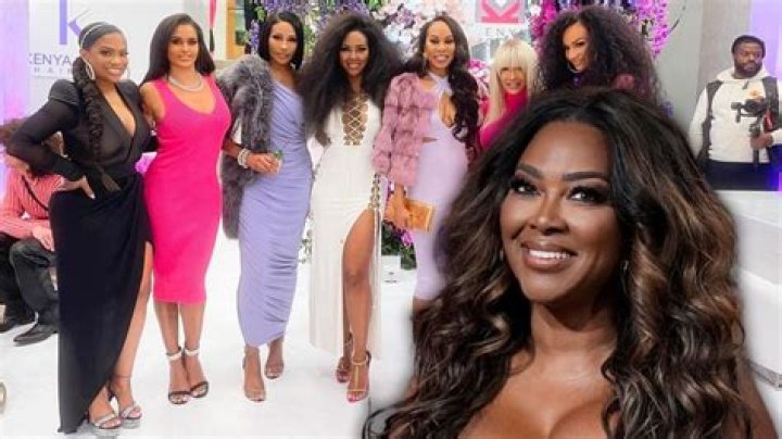 RHOA Fans Debate Whether Kenya Moore Deserves Marital Issues For Past Behavior With Co-Stars