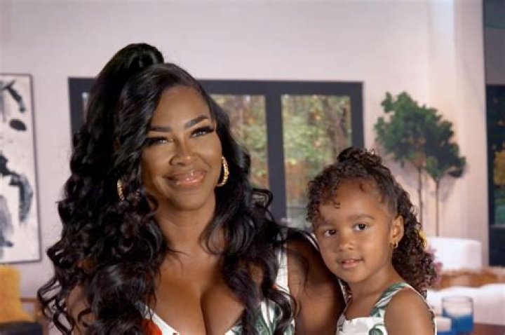 RHOA – Kenya Moore Says Having A Baby Made It Impossible To Be Intimate With Marc Daly