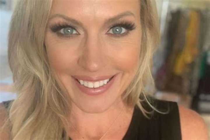 RHOC – Braunwyn Windham-Burke Slams Vicki Gunvalson By Re-Posting Rudolph Parody Titled ‘Vicki, The OG Housewife’