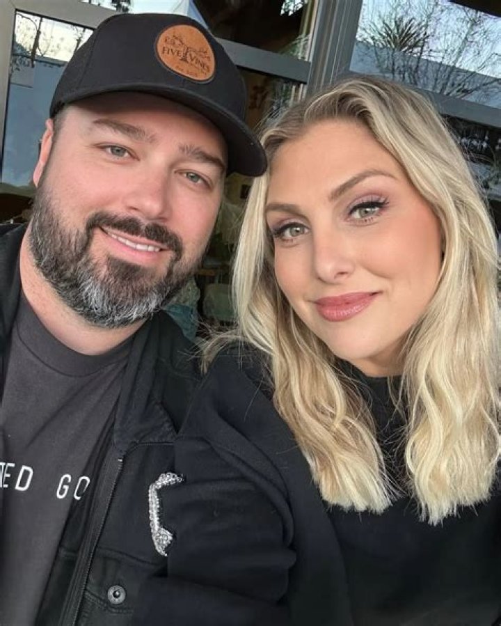 RHOC – Gina Kirschenheiter Breaks Down Over Her Ex-Husband’s Alleged Domestic Abuse During Season 14 Reunion