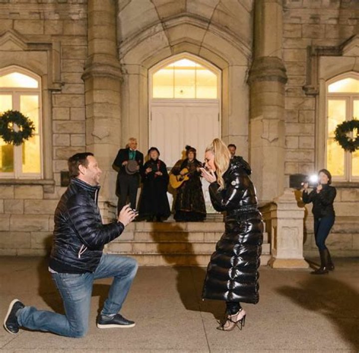RHONY – Scott Kluth Proposes To Tinsley Mortimer At Chicago Water Tower And It’s Caught On Camera