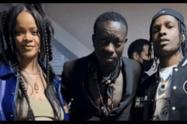 Rihanna, who is about to give birth, continues to go out, surprising the audience with outrageous outfits