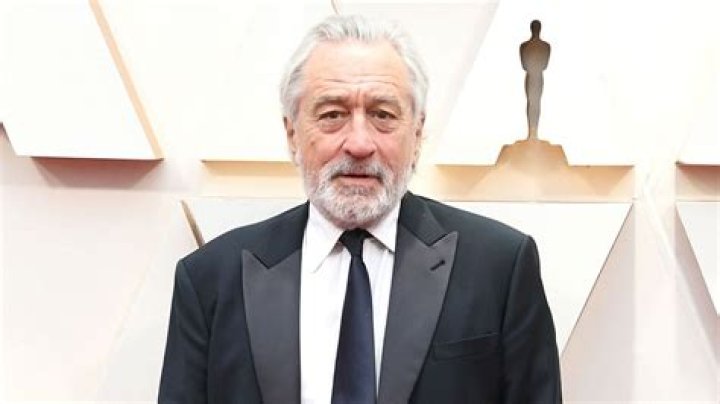 Robert De Niro Updates Fans On Terrible Leg Injury – ‘The Pain Was Excruciating!’