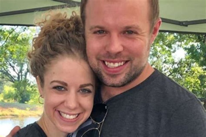 Ronda Rousey Freak Accident On 911 Set Nearly Cost Her A Finger