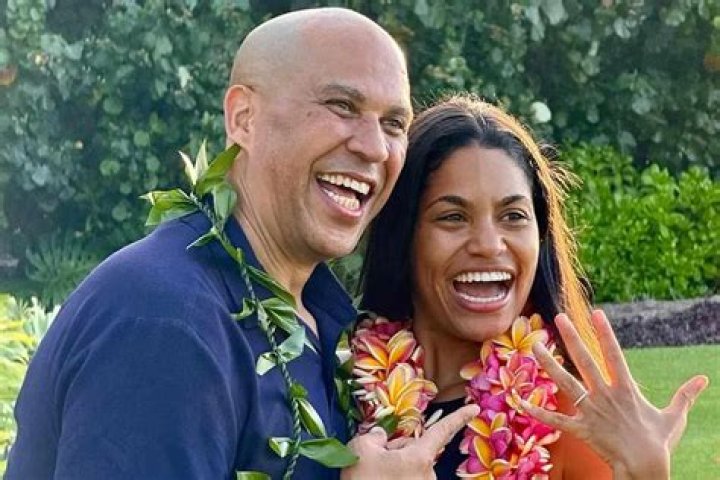 Rosario Dawson Shows Her Support And Pride After Boyfriend Cory Booker Is Reelected